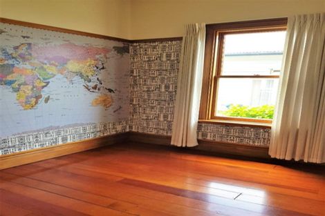 Photo of property in 128 Derwent Street, Island Bay, Wellington, 6023