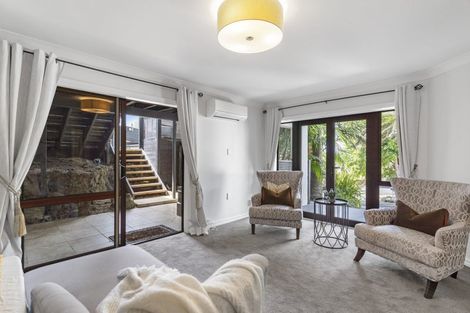 Photo of property in 55 Seaton Road, Murrays Bay, Auckland, 0630