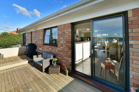 Photo of property in 18 Melandra Road, Stanmore Bay, Whangaparaoa, 0932