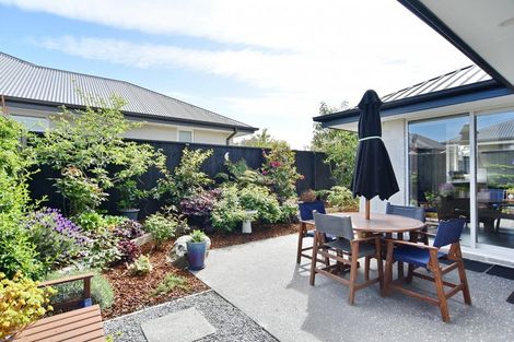 Photo of property in 6 Brantholme Place, Rangiora, 7400