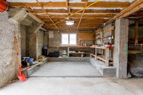 Photo of property in 9 Honeystone Street, Helensburgh, Dunedin, 9010