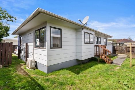 Photo of property in 2/14 John Street, Mangere East, Auckland, 2024