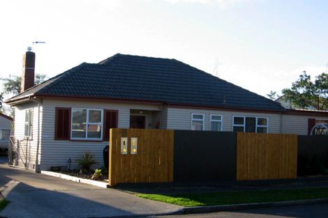 Photo of property in 14 Savage Crescent, West End, Palmerston North, 4412