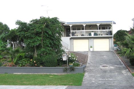 Photo of property in 134 Tiroroa Avenue, Te Atatu South, Auckland, 0610