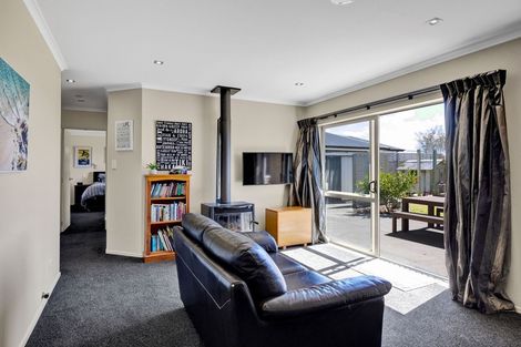 Photo of property in 69c Karamea Street, Whalers Gate, New Plymouth, 4310