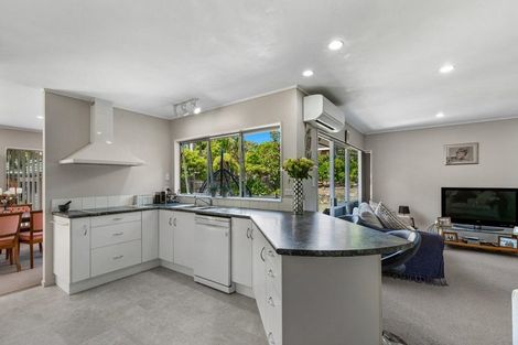 Photo of property in 24 Picasso Drive, West Harbour, Auckland, 0618