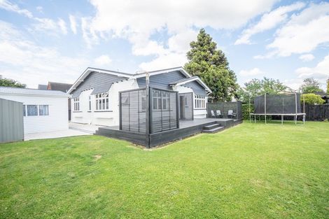 Photo of property in 201 Fitzherbert Avenue, West End, Palmerston North, 4410