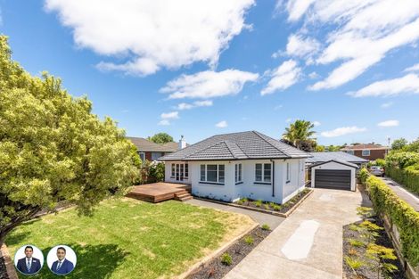 Photo of property in 14 Coronation Road, Mangere Bridge, Auckland, 2022