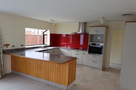 Photo of property in 15a Collingwood Street, Waterloo, Lower Hutt, 5011