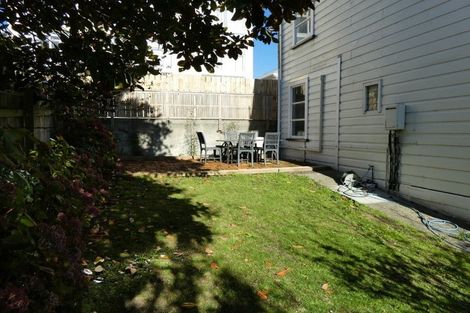 Photo of property in 32-34 Majoribanks Street, Mount Victoria, Wellington, 6011
