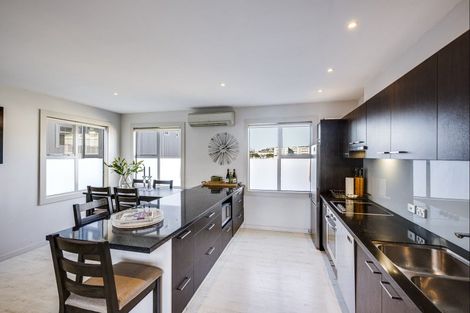 Photo of property in The Terraces, 37/9 Humber Street, Pandora, Napier, 4110