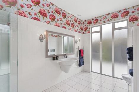 Photo of property in 8 Haddon Lane, Harewood, Christchurch, 8051