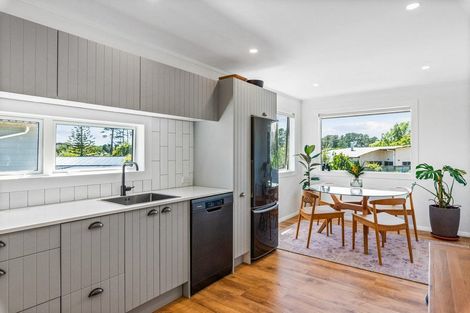 Photo of property in 5 Kokako Road, Otaihanga, Paraparaumu, 5036