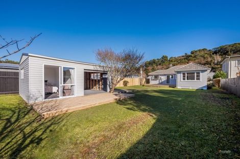 Photo of property in 23 Dover Road, Wainuiomata, Lower Hutt, 5014