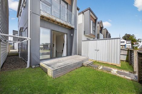 Photo of property in 46 Parahau Road, Papakura, 2110