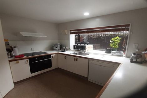 Photo of property in 2/10 Peel Street, Strowan, Christchurch, 8052