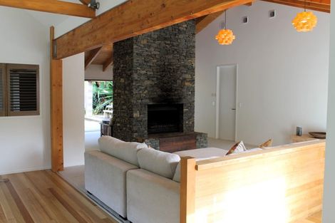 Photo of property in 56 Rewa Rewa Valley, Tairua, 3508