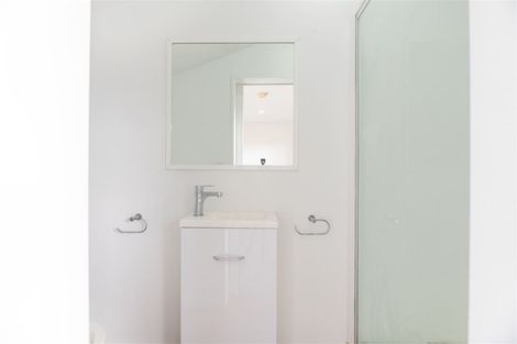 Photo of property in Lakeview Terrace, 22/14 Ambrico Place, New Lynn, Auckland, 0600