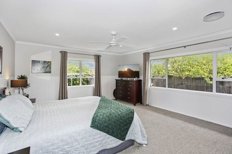 Photo of property in 13 Hanover Place, Pahurehure, Papakura, 2113