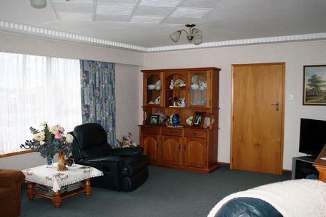 Photo of property in 15 Holmes Street, Holmes Hill, Oamaru, 9401