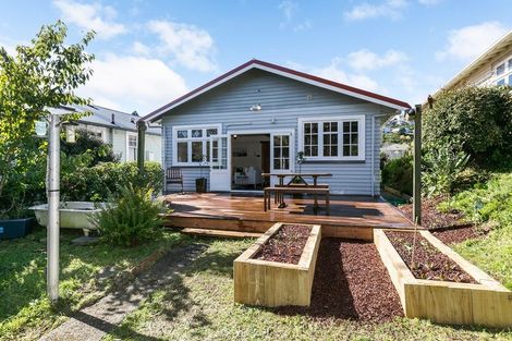 Photo of property in 10 Fraser Avenue, Johnsonville, Wellington, 6037