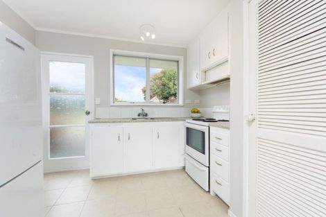 Photo of property in 1/558 Swanson Road, Ranui, Auckland, 0612
