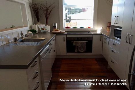 Photo of property in 11 Tane Street, New Lynn, Auckland, 0600