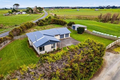 Photo of property in 1658 Skeet Road, Auroa, Hawera, 4678