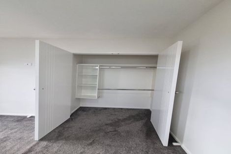 Photo of property in 2 Arnhem Place, Pukekohe, 2120