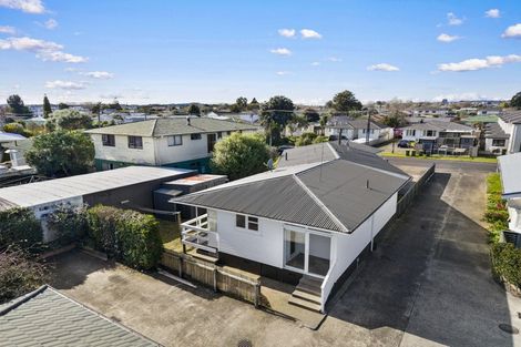 Photo of property in 24 Hill Crescent, Papakura, 2110