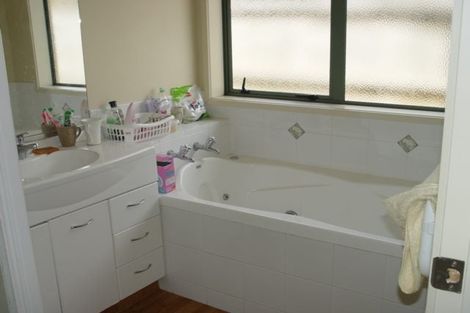 Photo of property in 6a Nobleman Place, Hamilton East, Hamilton, 3216