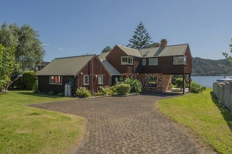 Photo of property in 203 Moana Anu Anu Avenue, Whangamata, 3620
