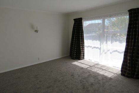 Photo of property in 2/9 Wadeley Road, Ilam, Christchurch, 8041