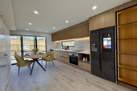 Photo of property in 4/36 Fairdale Place, Birkdale, Auckland, 0626