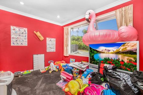 Photo of property in 3 Albertson Place, Manurewa, Auckland, 2102
