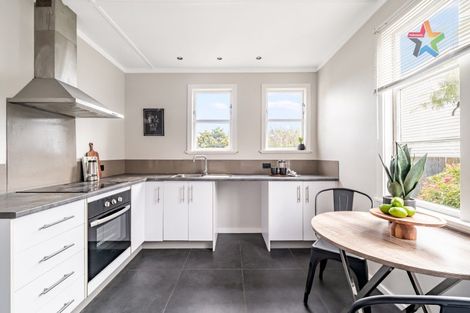 Photo of property in 20 Seddon Street, Naenae, Lower Hutt, 5011