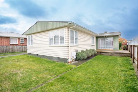 Photo of property in 140 Limbrick Street, Terrace End, Palmerston North, 4410