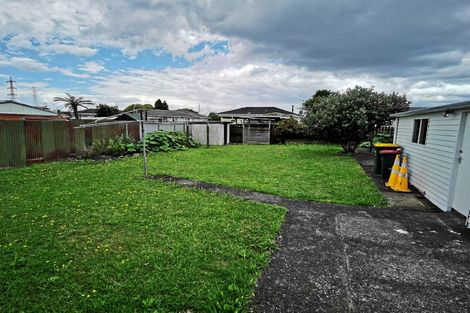 Photo of property in 4 Marybeth Place, Rosehill, Papakura, 2113