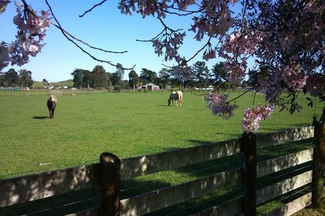 Photo of property in 62 School Road, Te Horo, Otaki, 5582