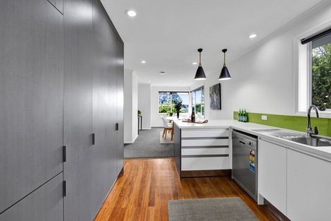 Photo of property in 3a Waimea Street, Westown, New Plymouth, 4310