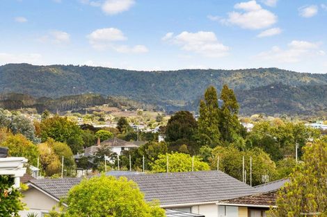 Photo of property in 6 Waari Avenue, Sunnyvale, Auckland, 0612