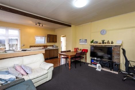 Photo of property in 3 Broadbent Street, Riccarton, Christchurch, 8041