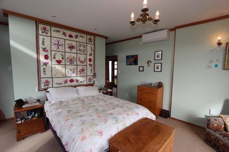 Photo of property in 402 Porangahau Road, Waipukurau, 4282