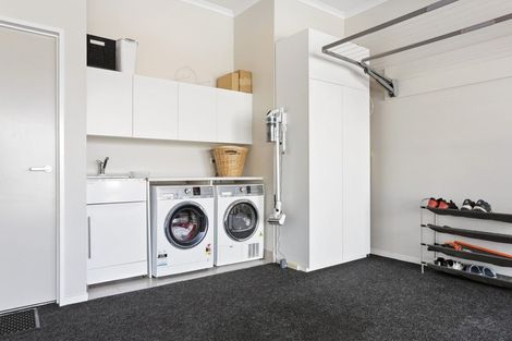 Photo of property in 27 De Havilland Road, Hobsonville, Auckland, 0618