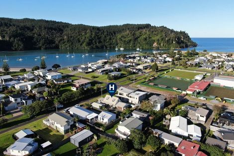 Photo of property in 403 Harbour View Road, Whangamata, 3620