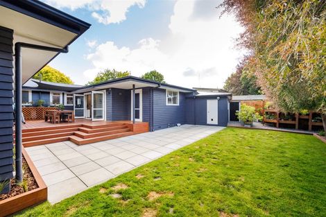 Photo of property in 34 Surrey Crescent, Hokowhitu, Palmerston North, 4410