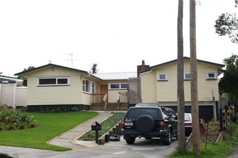 Photo of property in 30 Trelawn Place, Cockle Bay, Auckland, 2014