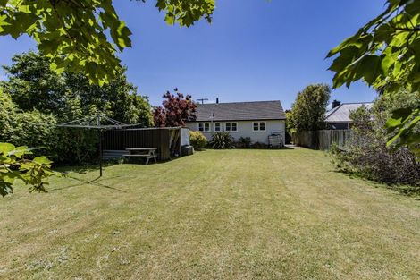 Photo of property in 22 Douglas Road, Amberley, 7410