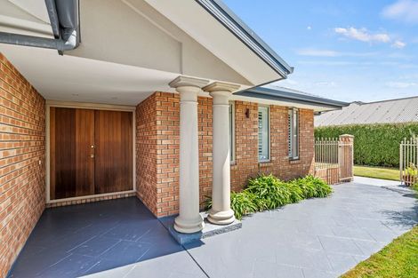 Photo of property in 27 Providence Place, Redwood, Christchurch, 8051