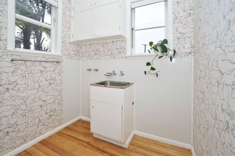 Photo of property in 6 Casey Avenue, Fairfield, Hamilton, 3214